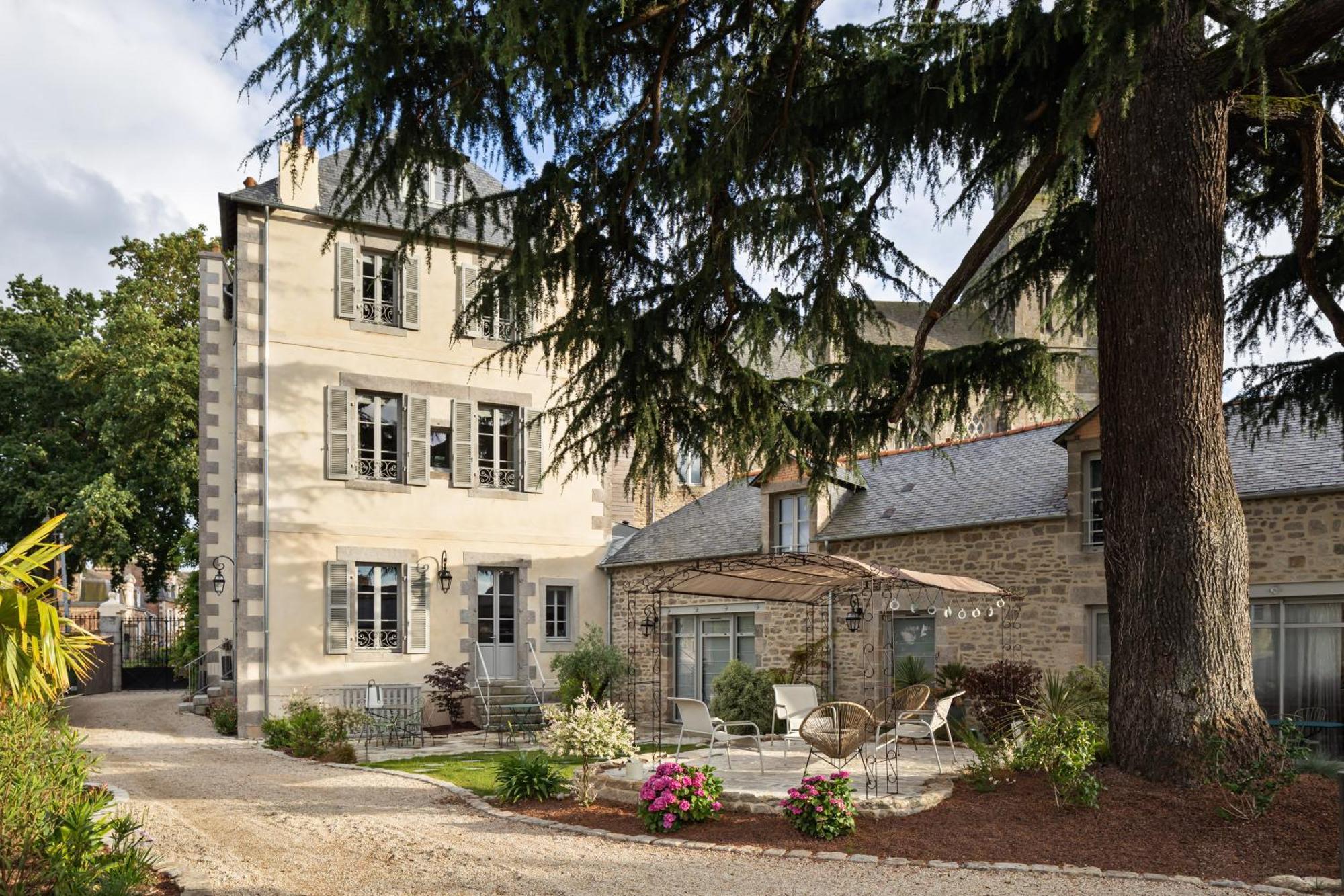 Clos Du Cedre - Chambres D'Hotes D'Exception, Luxury B&B A Dinan Dış mekan fotoğraf