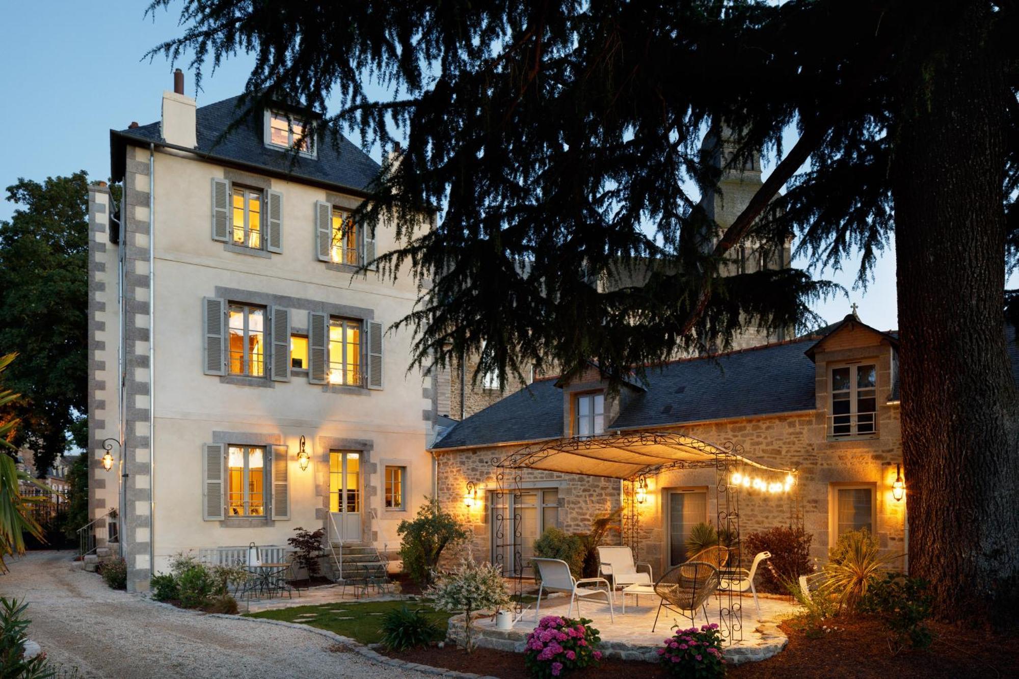 Clos Du Cedre - Chambres D'Hotes D'Exception, Luxury B&B A Dinan Dış mekan fotoğraf