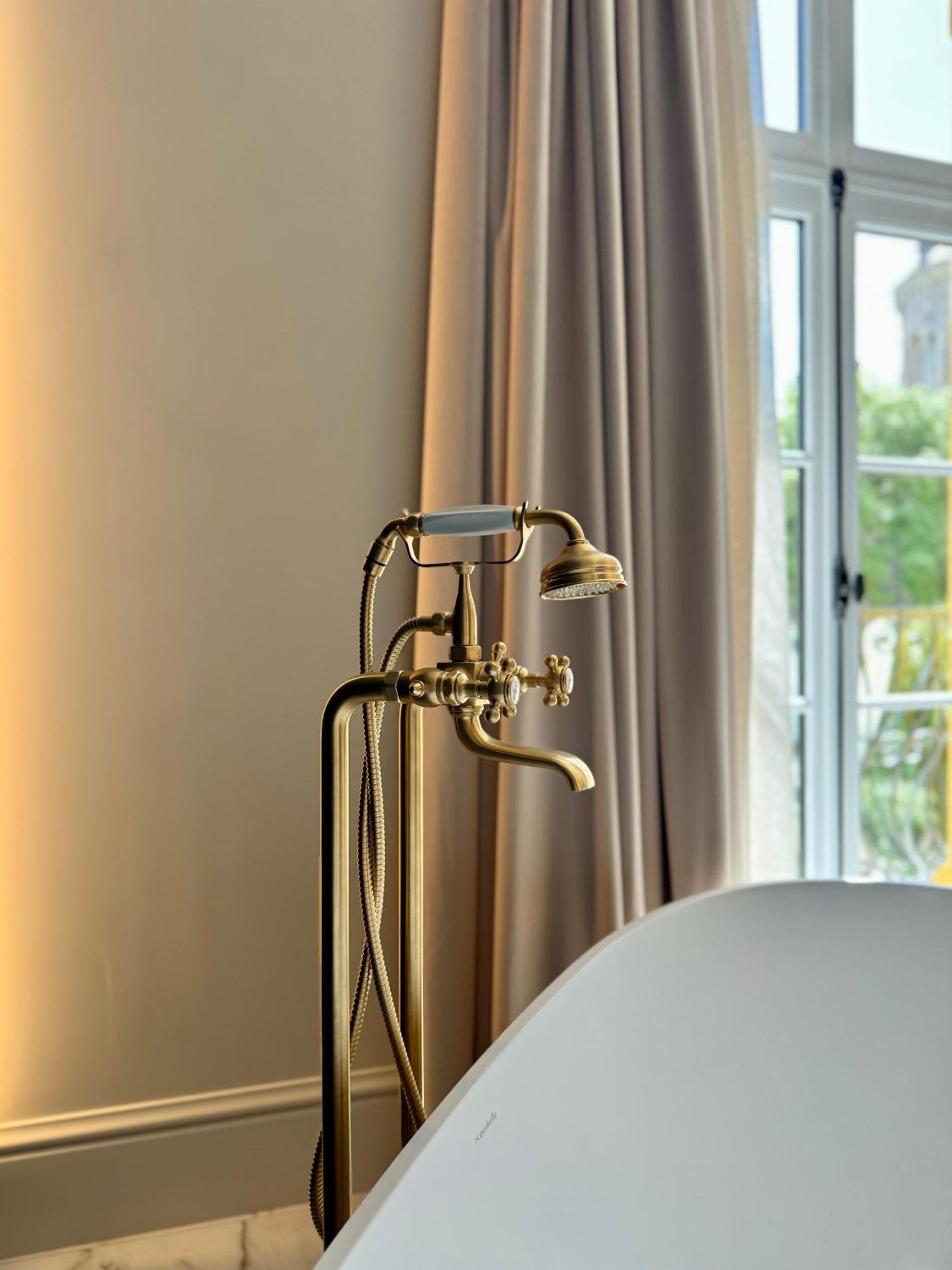 Clos Du Cedre - Chambres D'Hotes D'Exception, Luxury B&B A Dinan Dış mekan fotoğraf